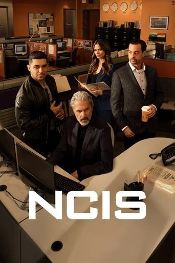 Serial Agenci NCIS (2003) Online - Vider